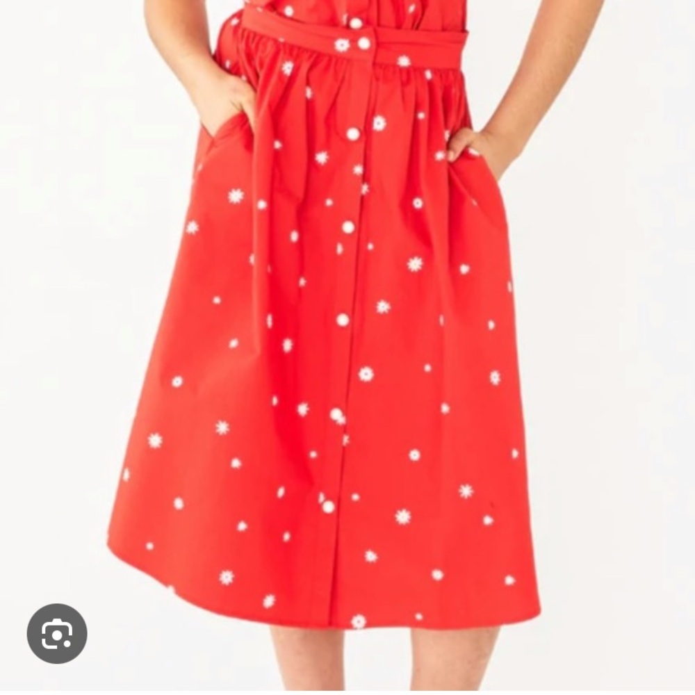 BAN.DO Red EASY BUTTON-UP SKIRT - DAISY L